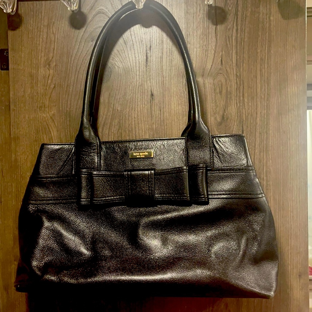 Kate Spade shoulder bag.